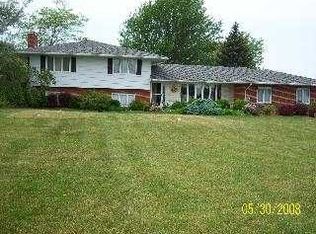 170 Bradner Rd, Northwood, OH 43619