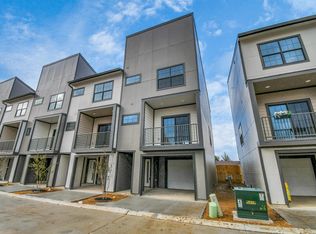 11916 N Hoa Sen Cir, Houston, TX 77072