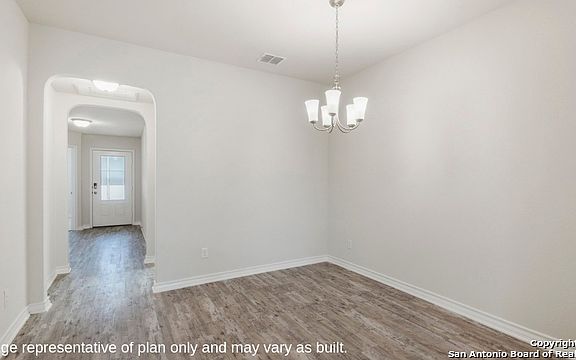 4th image of 5011 Rancagua