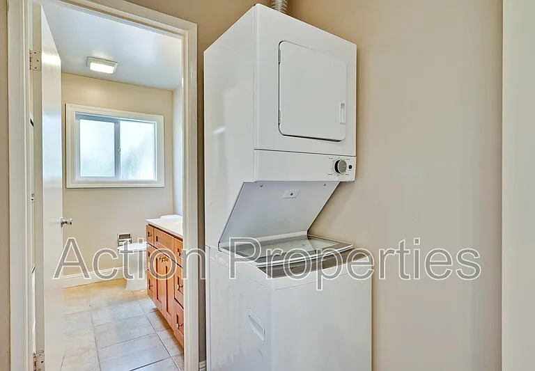4545 Moorpark Ave #2 — Photo 21