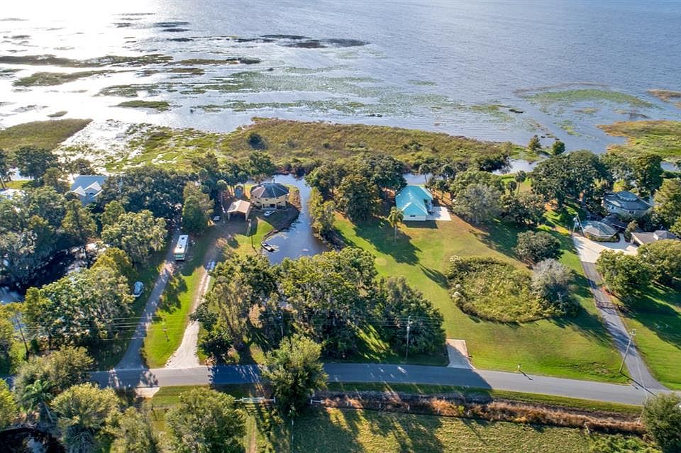1st image of 1225 Lakeshore Dr