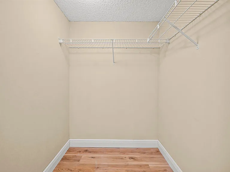 1100 Crestwood Ct S #S-1109 — Photo 21