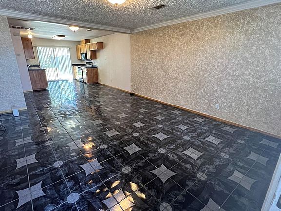 4th image of 192 Torvend Way