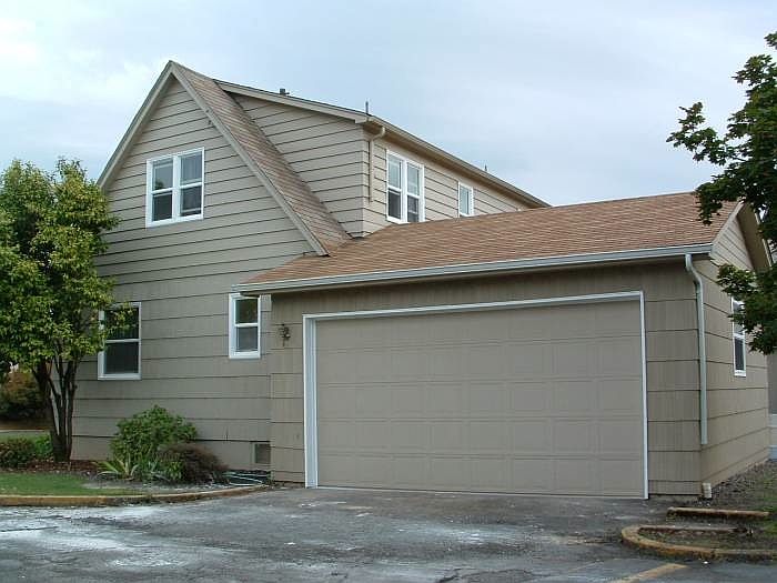 Duplex with Double Garage