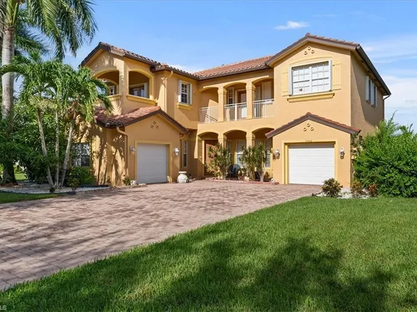 1762 Sarazen PL, NAPLES, FL 34120
