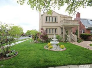 7372 194th St, Fresh Meadows, NY 11366