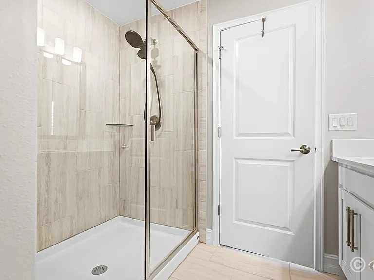5351 Bridge St #16 — Photo 24