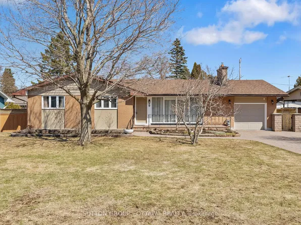 9 Aberfeldy St, Ottawa, ON K2H 6H6