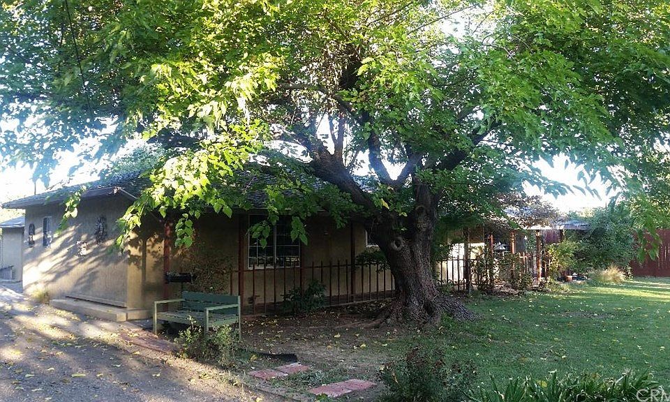 1st image of 25080 1st Ave