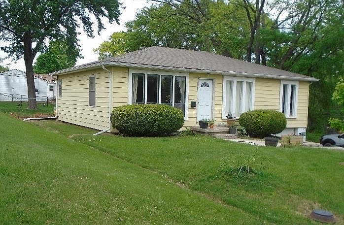 1st image of 4616 Berry Rd