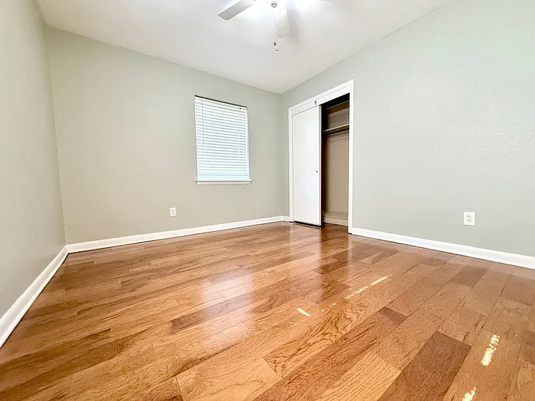 2025 NW 46th St — Photo 8