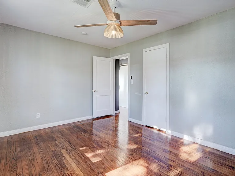 3135 NW Grand Blvd — Photo 31