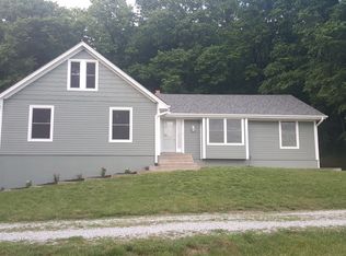 17300 Philip Dr, Smithville, MO 64089