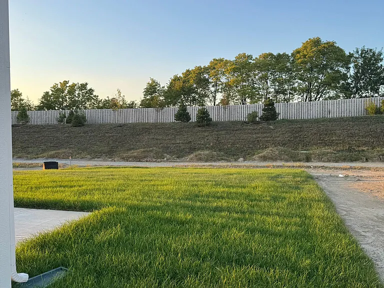 15370 Farrington Way — Photo 29