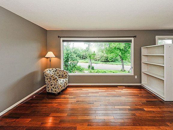 4th image of 5015 W 58th St