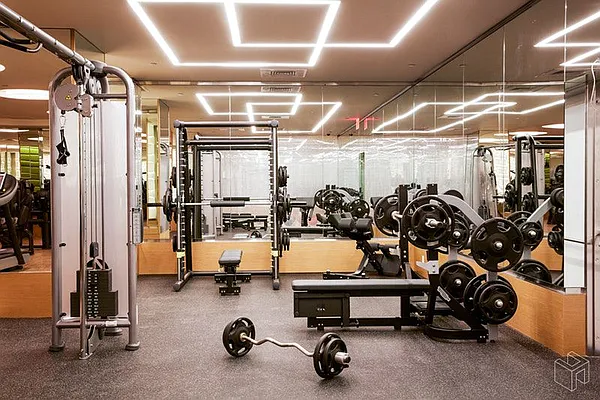 Rented by Halstead Real Estate | media 21