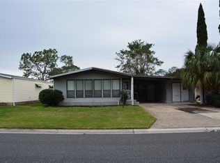1724 W Schwartz Blvd, Lady Lake, FL 32159