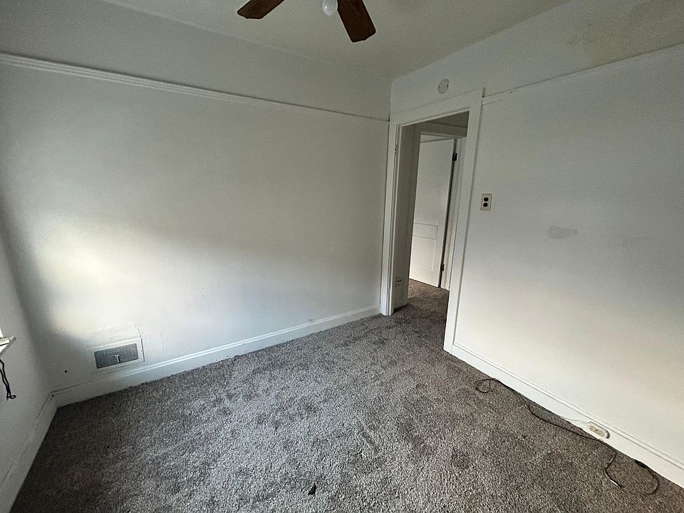 2nd image of 200 Richmond St #2