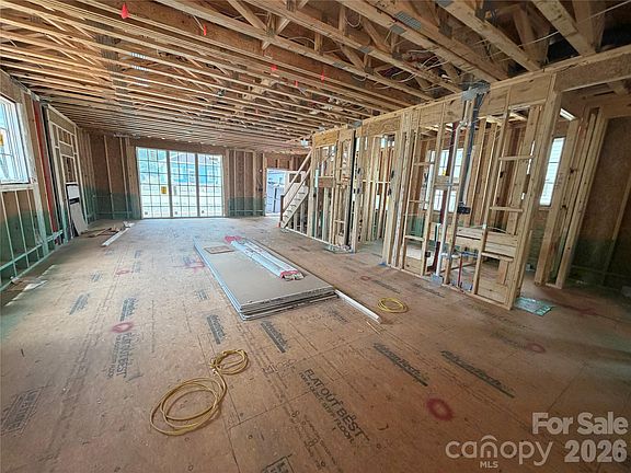 5th image of 733 Charles Ave