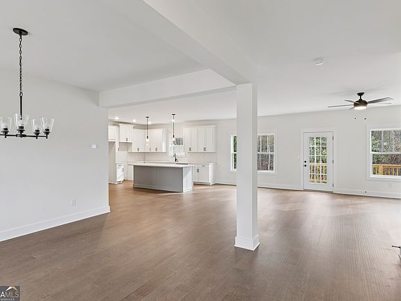 3rd image of 2645 Mills Bnd