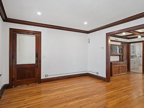 5th image of 304-306 Gladstone Blvd #306-3S