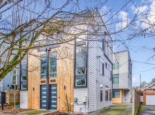 606 N 46th St, Seattle, WA 98103