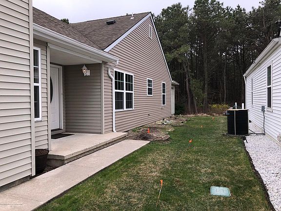 4th image of 15 Weybridge Ct