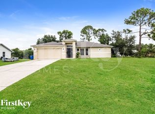 8097 Albatross Rd, Fort Myers, FL 33967