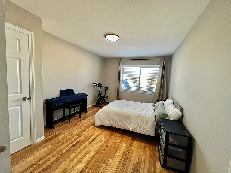 550 Prospect St — Photo 15