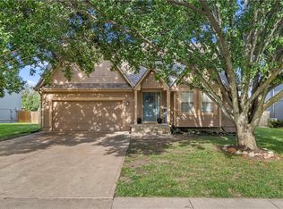 741 N Poplar St, Gardner, KS 66030