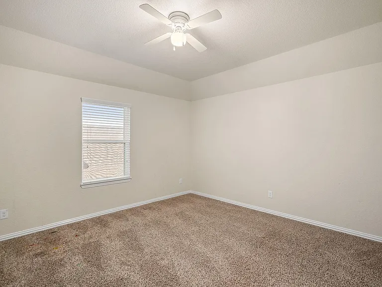 135 San Bernard Dr — Photo 27