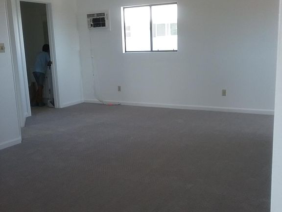 2nd image of 361 Hale Kai St