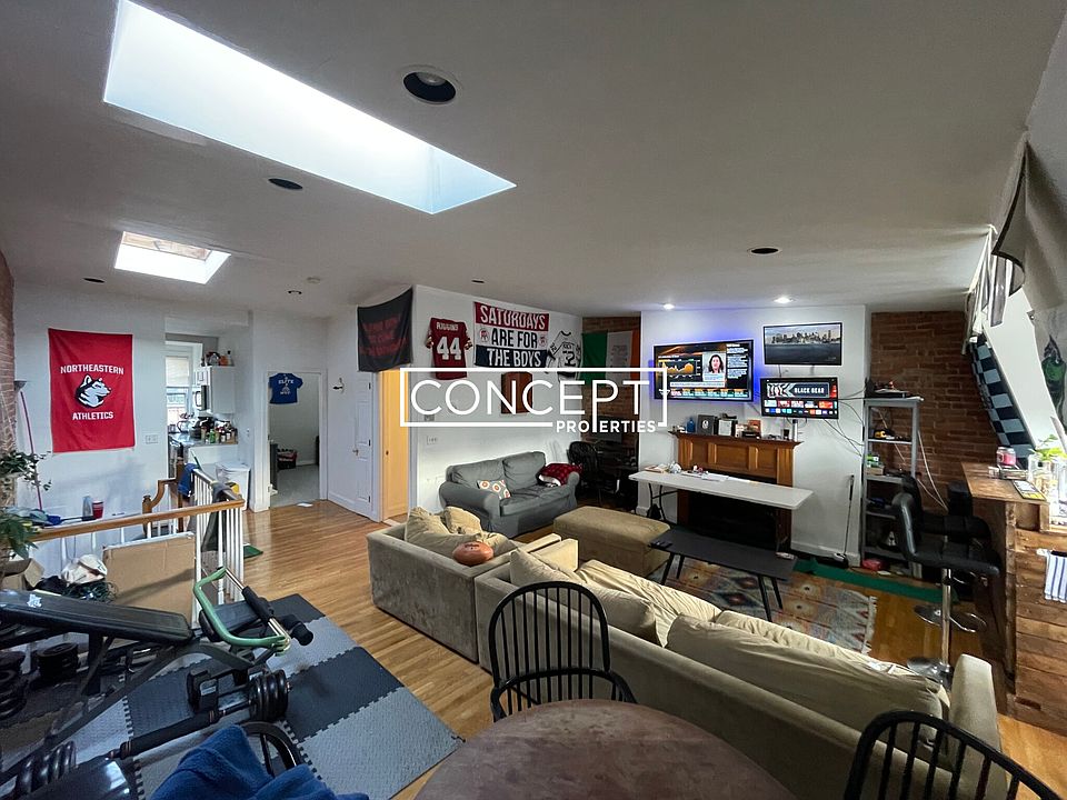 1st image of 480 Massachusetts Ave