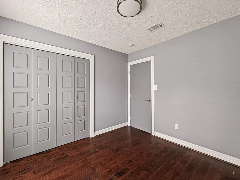 2130 Round Lake Dr — Photo 34