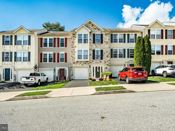 408 Green Hill Rd, Parkesburg, PA 19365