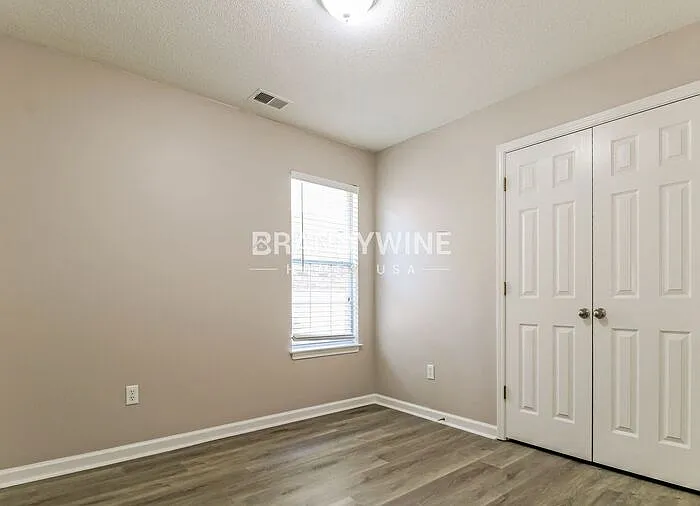 6843 Kerry Valley Ln — Photo 15
