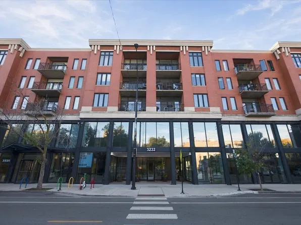 3232 N Halsted St APT D406, Chicago, IL 60657