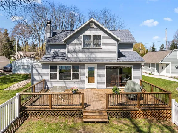 5116 Wickert DRIVE, West Bend, WI 53095