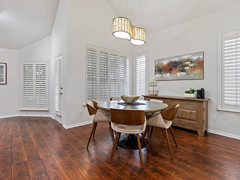 501 Lilly Ct — Photo 13
