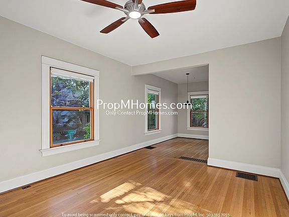 3rd image of 2233 SE Taylor St