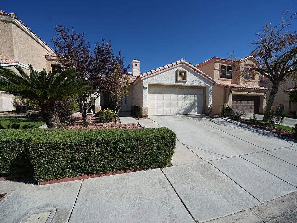 9520 Aspen Glow Dr