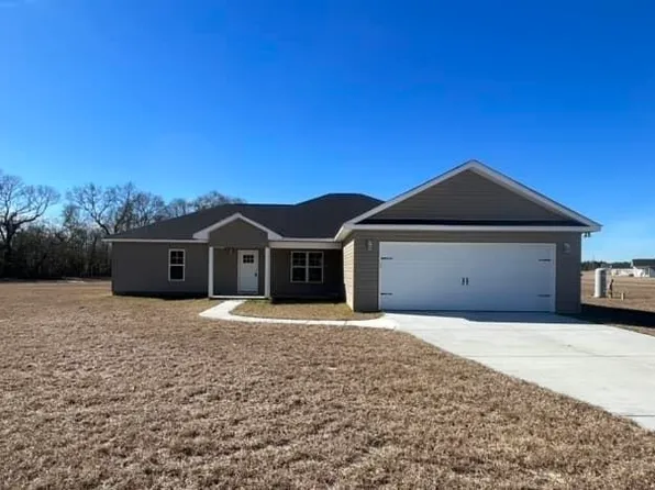 1053 Daniels Estate Dr, Dexter, GA 31019
