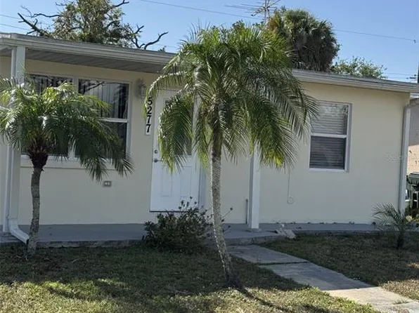 5277 Grobe St, North Port, FL 34287