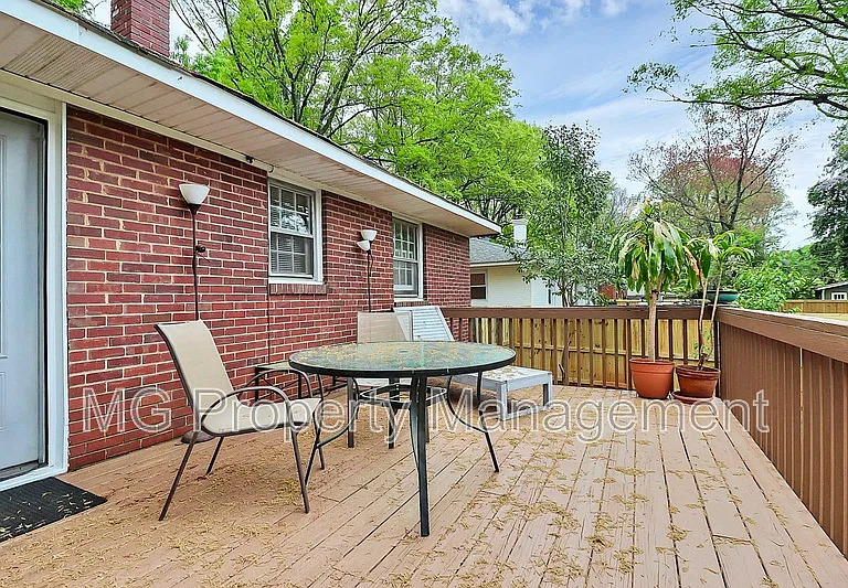5039 Baylor Dr — Photo 18