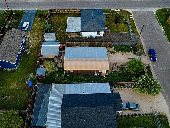 4th image of 6115 Mimosa St