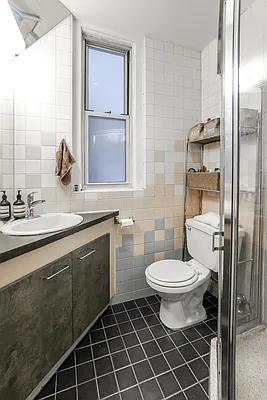 Rented by Bond New York | media 21