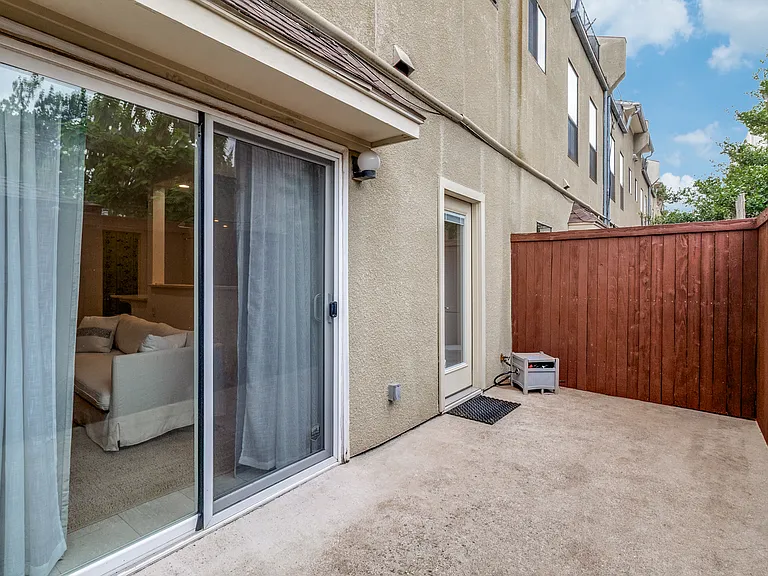 4242 Travis St — Photo 11
