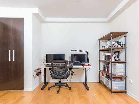 4th image of 1311 Jackson Ave APT 11B