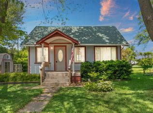 28704 114th St, Trevor, WI 53179