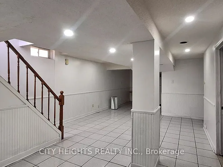 120 Littles Rd #BASEMENT — Photo 3